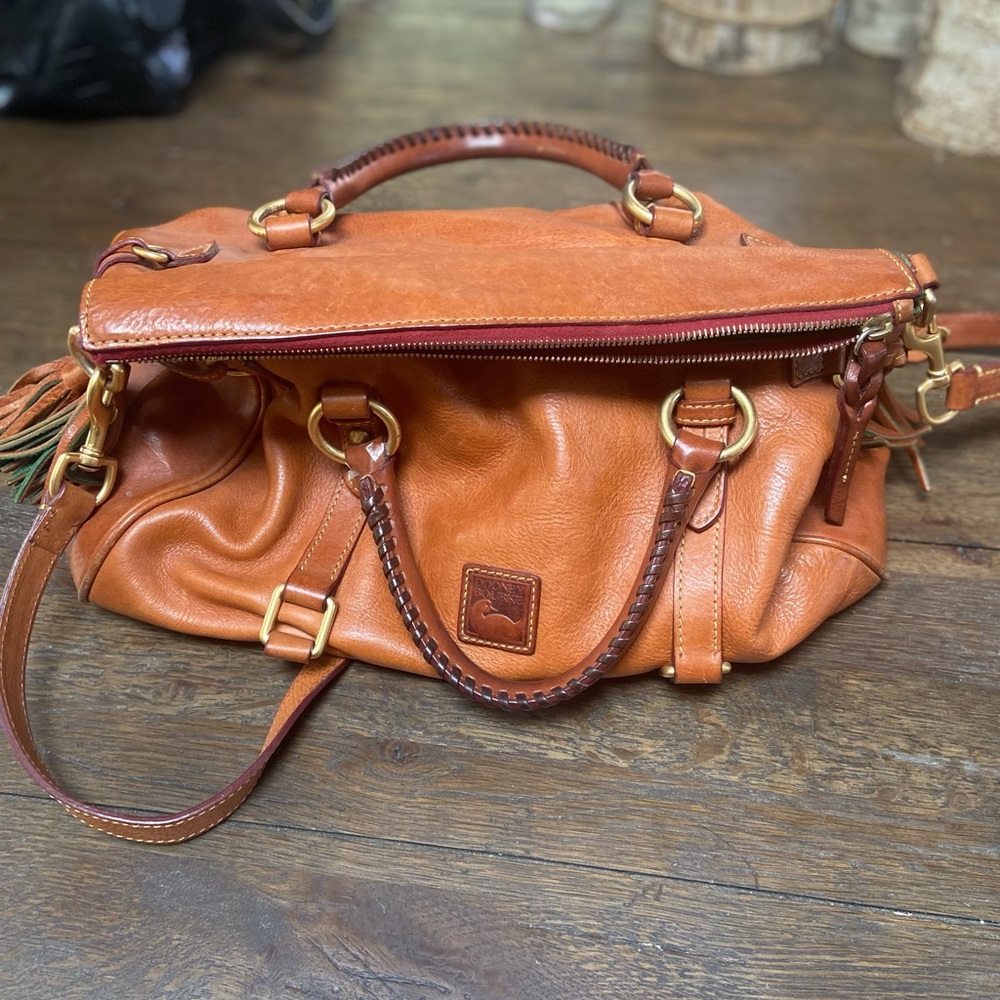 Dooney & Bourke Bag